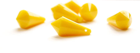 Vintage Acrylic Opaque Yellow Faceted Point Drop Pendant pnd151G