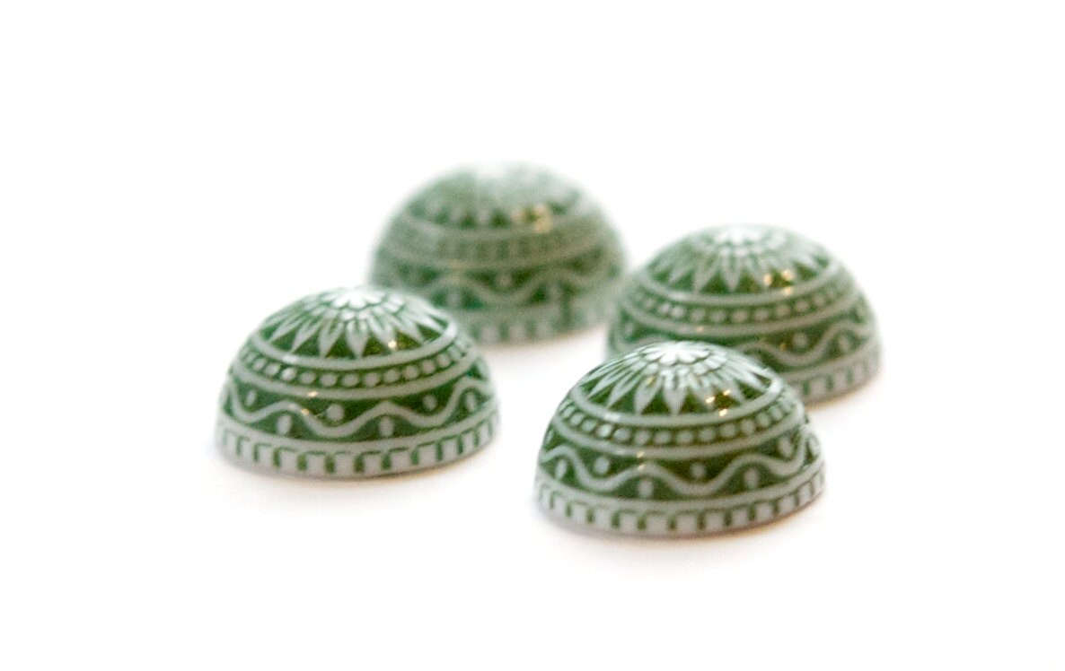 Vintage Etched Mosaic Green and White Cabochons 14mm cab713F