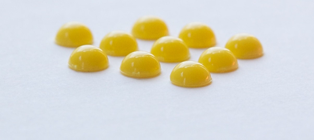 Yellow Acrylic Domed Cabochons 7mm (10) cab701YY