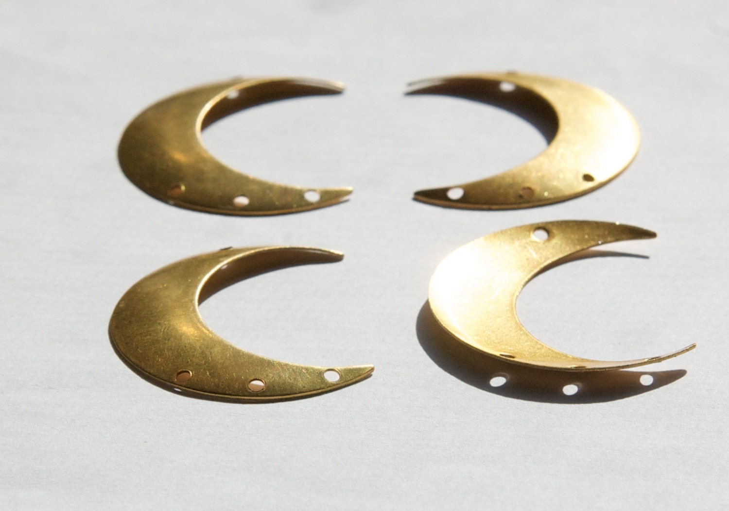 4 Hole BOTH Left and Right Crescents 33x28mm (4)