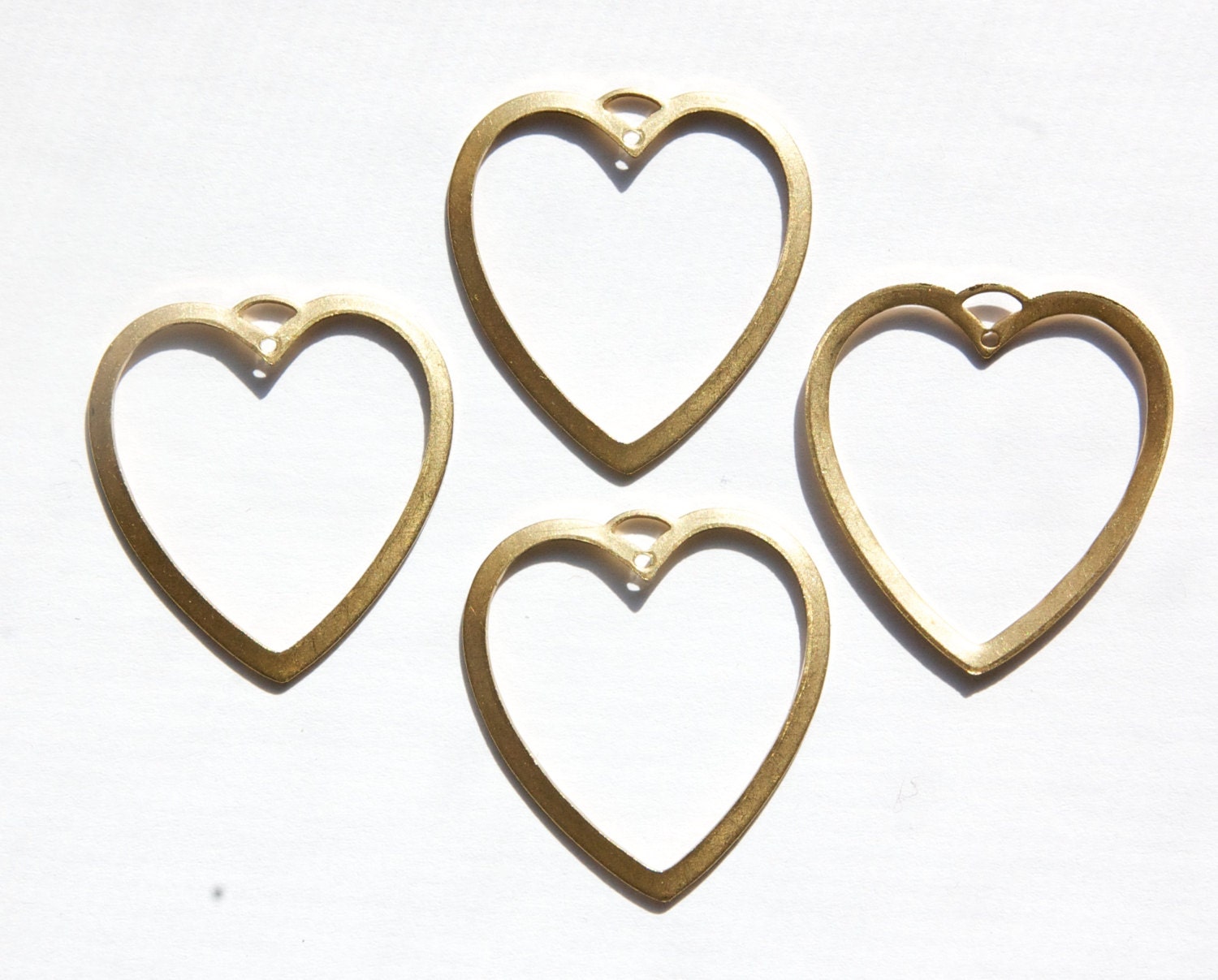 2 Hole Raw Brass Open Heart Pendant Drop (4) mtl109