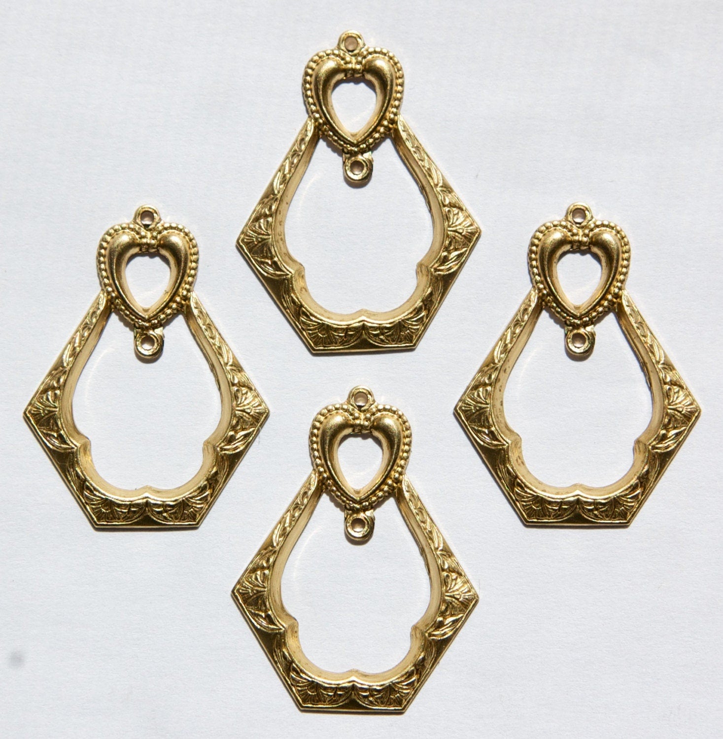 2 Hole Raw Brass Heart Nouveau Open Pendant 34x26 (4) Findings mtl081