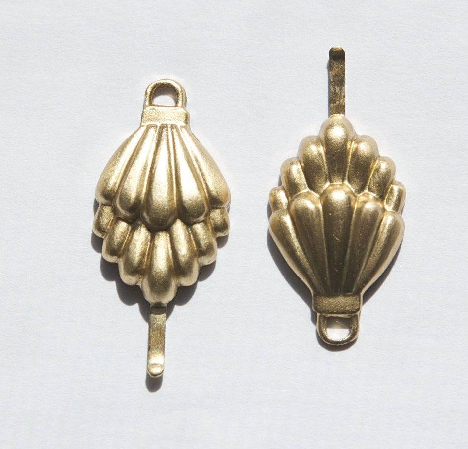 Heavy Raw Brass Scalloped Shell Connector with Open Loop (2) mtl104