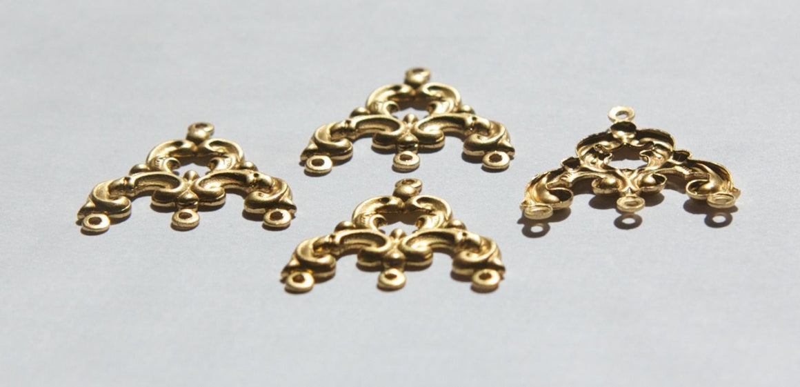 4 Loop Raw Brass Scrolled Chandelier Pendant Findings mtl084