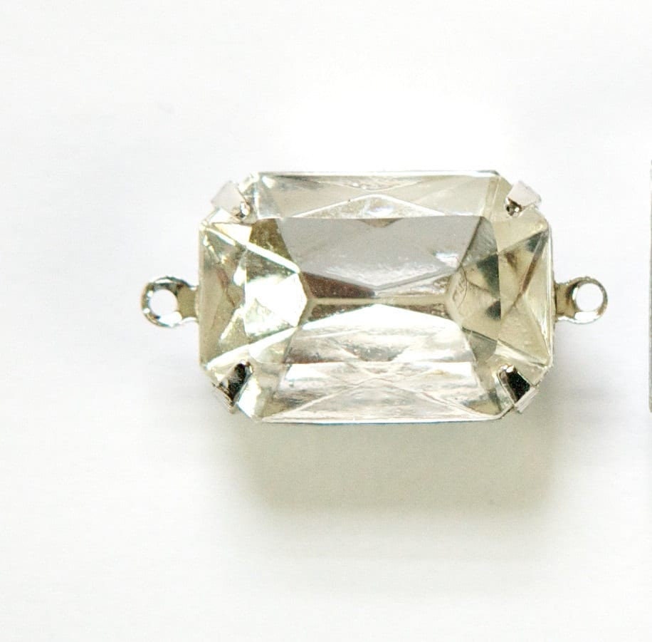 Vintage Crystal Clear Faceted Stones 2 Loop Silver Settings 18x13mm (2)