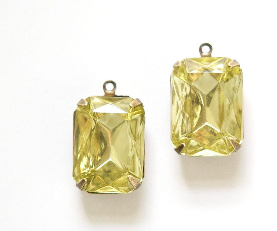 Vintage Jonquil Faceted Stones 1 Loop Brass Ox Settings 18x13mm squ015FF