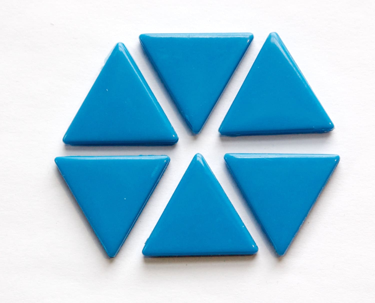 Vintage Acrylic Medium Blue Triangle Cabochons cab468B