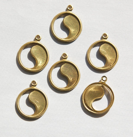 Raw Brass Ying Yang Charms Drops chr024A