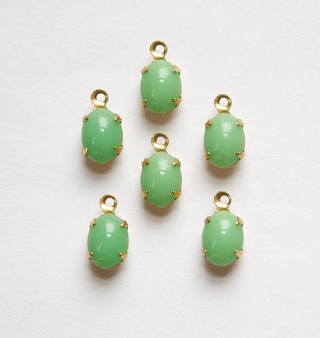 Vintage Light Green Set Stones 1 Loop Brass Setting 8x6mm ovl012B