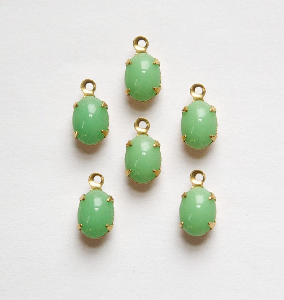Vintage Light Green Set Stones 1 Loop Brass Setting 8x6mm ovl012B