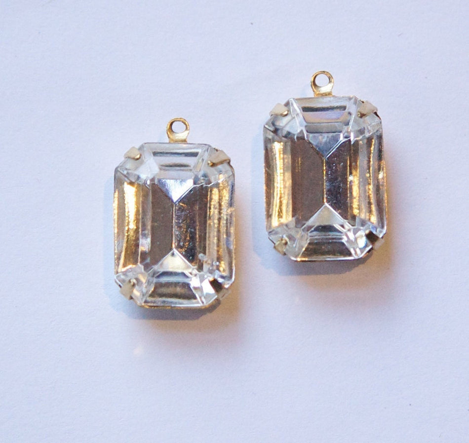 Vintage Crystal Clear Faceted Stones 1 Loop Brass Settings 18x13mm oct004D