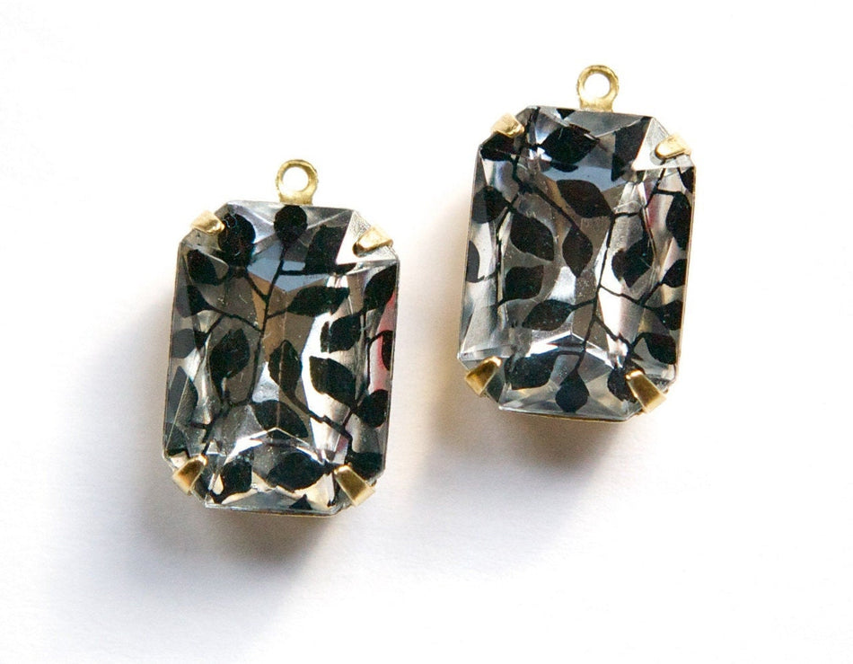 Vintage Clear Acrylic Stones with Black Ivy Design 1 Loop Brass Settings 18X13mm