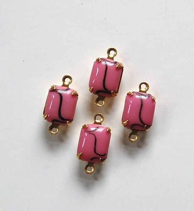 Vintage Opaque Dark Pink Stones with Black 2 Loop Brass Setting 10x8mm (4)