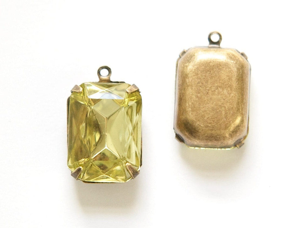 Vintage Jonquil Faceted Stones 1 Loop Brass Ox Settings 18x13mm squ015FF