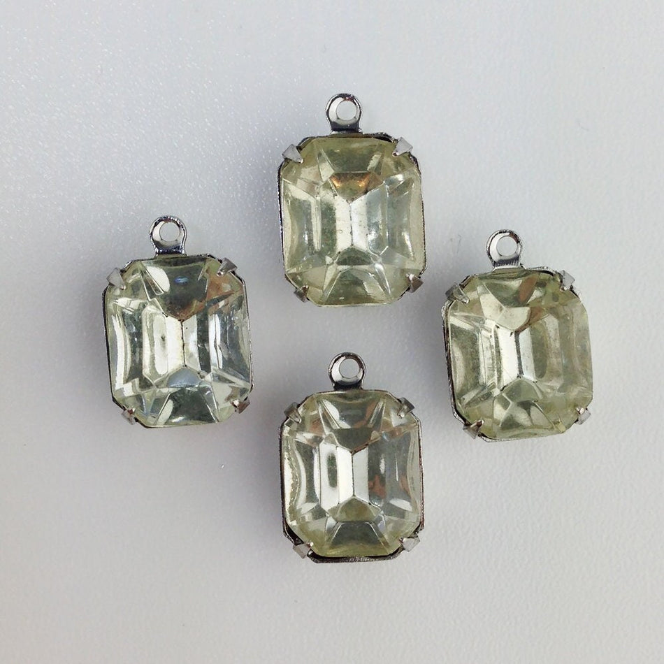 Vintage Faceted Clear Stones 1 Loop Silver Plated Setting 12mm x 10mm oct010T
