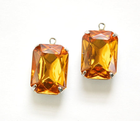 Vintage Topaz Faceted Stones 1 Loop Silver Settings 18x13mm squ009JJ