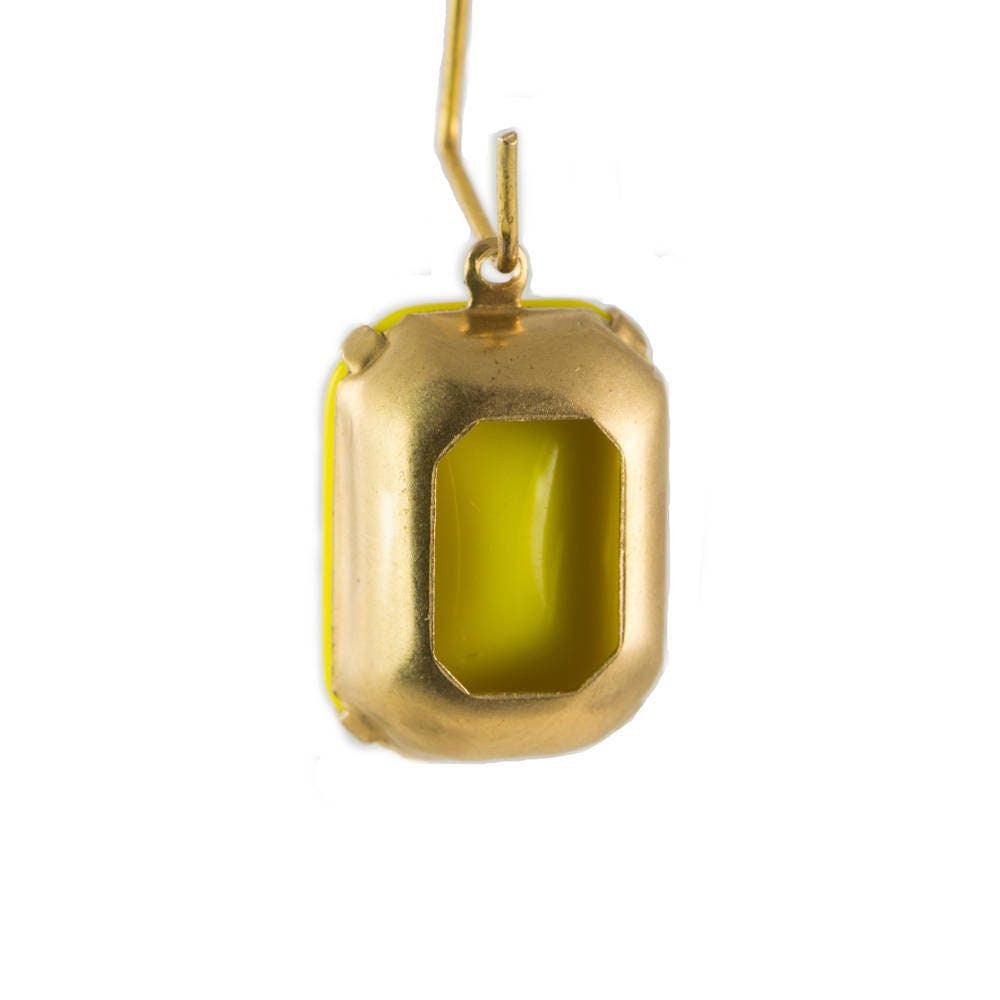 Vintage Opaque Yellow Glass Rectangle Drops in 1 Loop Brass Setting 18mm x 13mm (2)