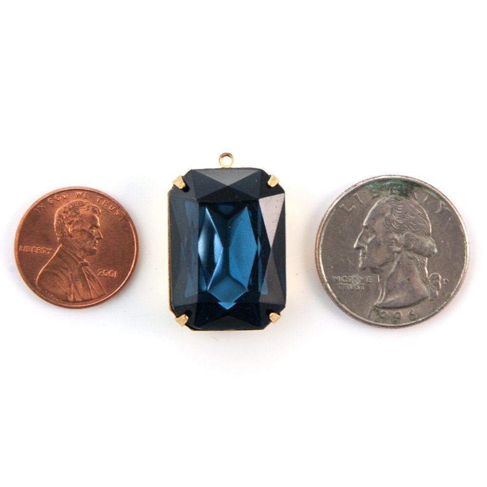 Vintage Montana Blue Faceted Glass 1 Loop Brass Setting 25x18mm