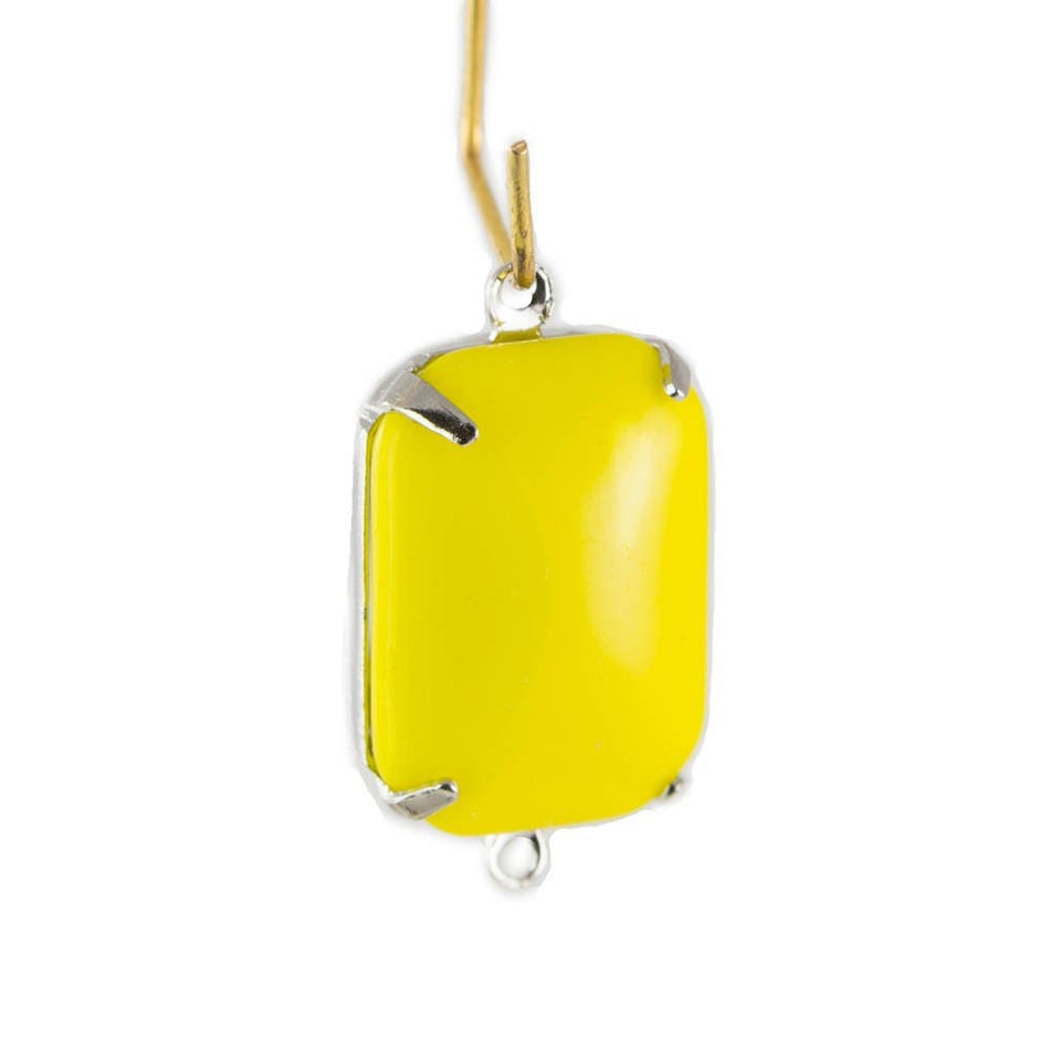 Vintage Opaque Yellow Glass Rectangle Drops 2 Loop Silver Setting 18mmx13mm (2)