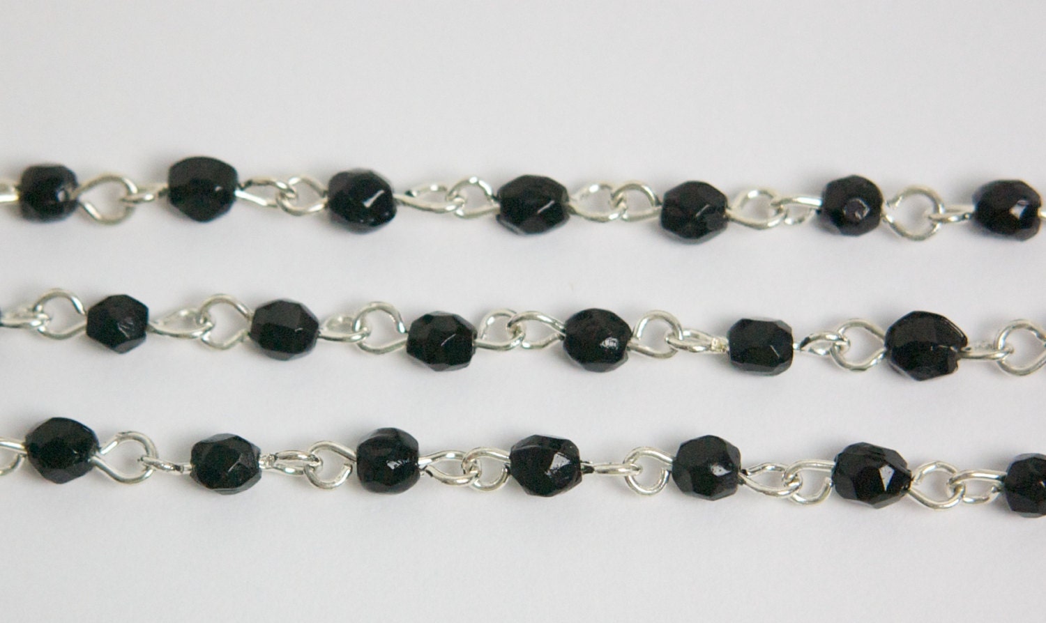 Vintage Jet Black Faceted Glass Bead Silver Tone Links chn042