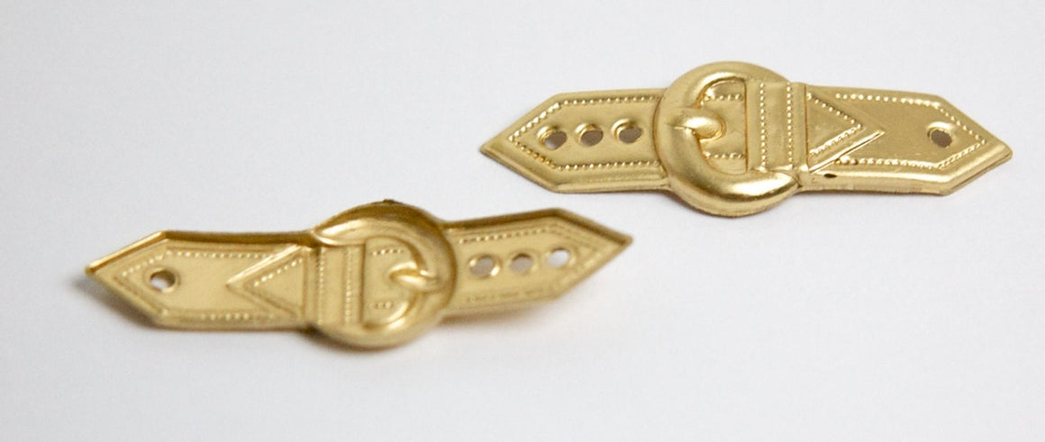 Raw Brass Dapped Belt Buckle Connector Link 48x18mm (4) mtl231