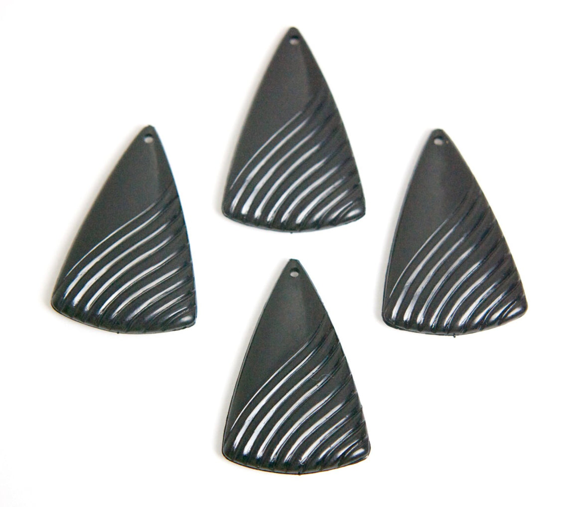 Vintage Acrylic Etched Black Triangle Pendant Drops pnd029B