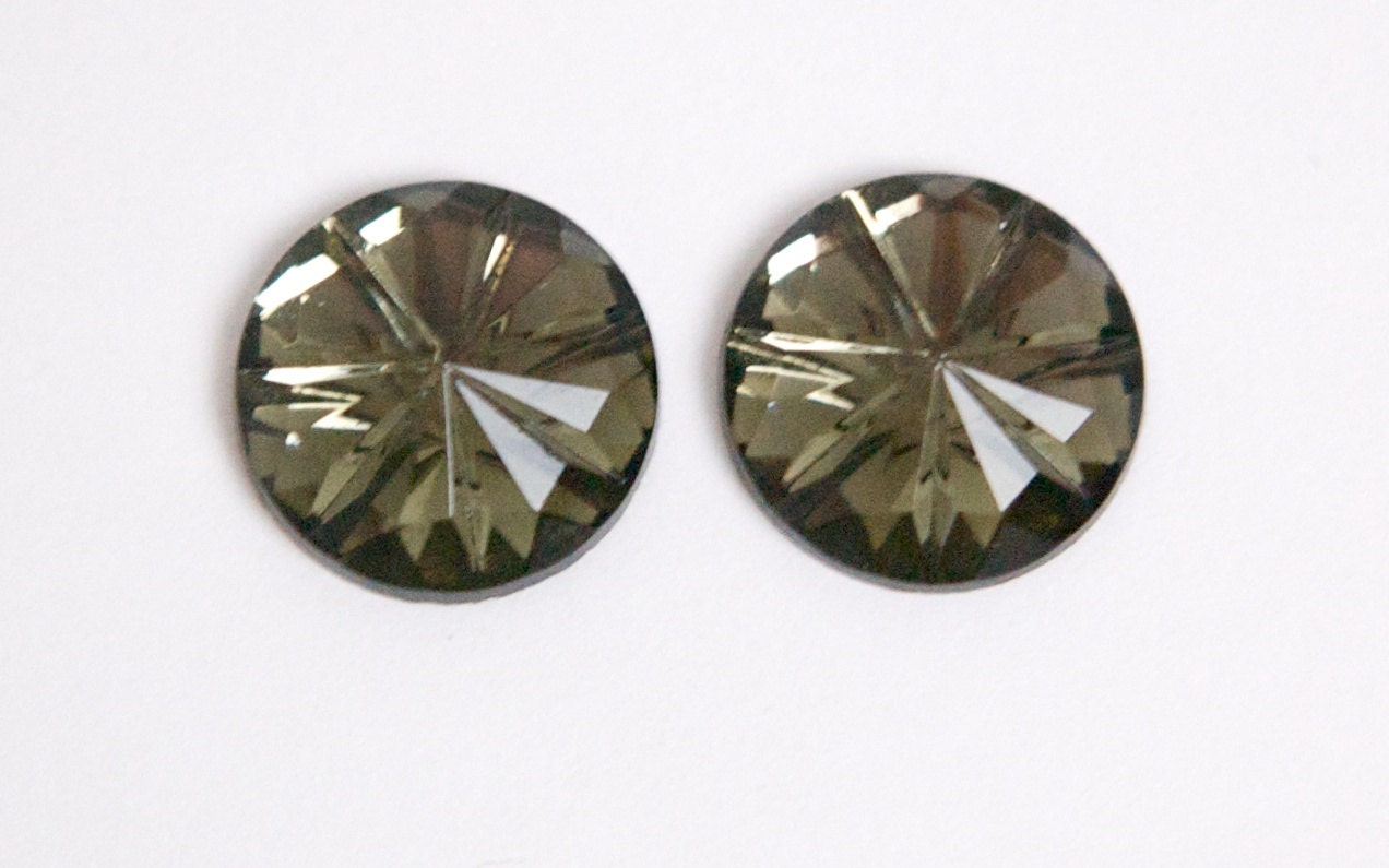 Vintage Black Diamond Faceted Glass Cabochons 15mm cab188A