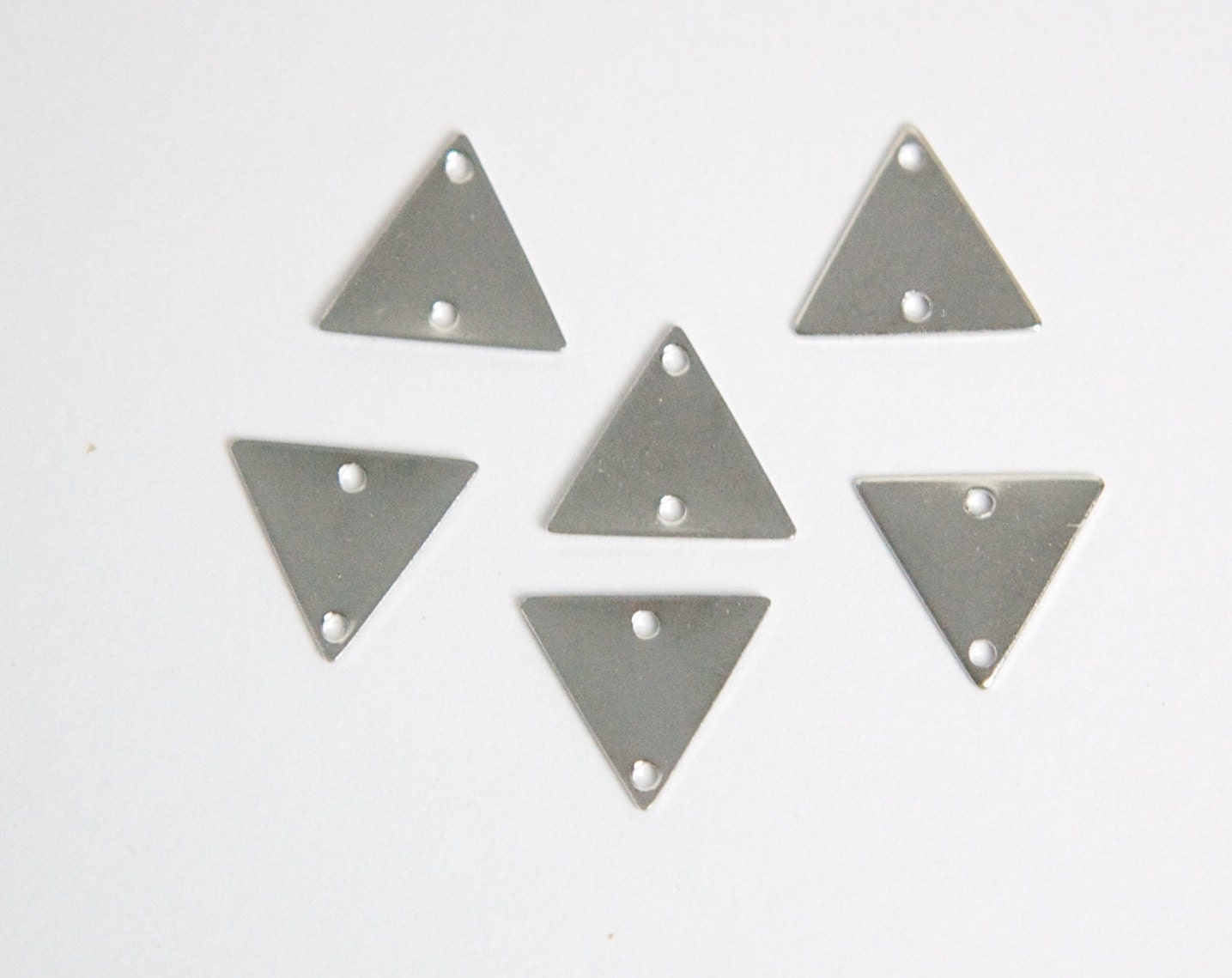 2 Hole Silver Plated Triangle Connector Link Charms Drops 13mm (10) mtl147F