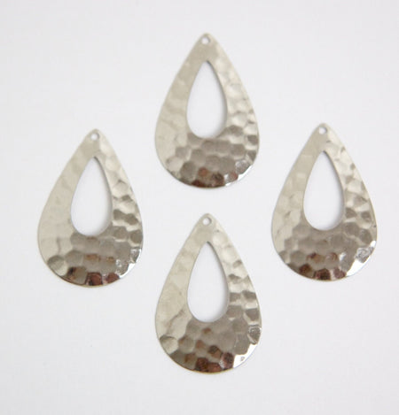 1 Hole Silver Plated Hammered Cutout Teardrop Pendants (4)