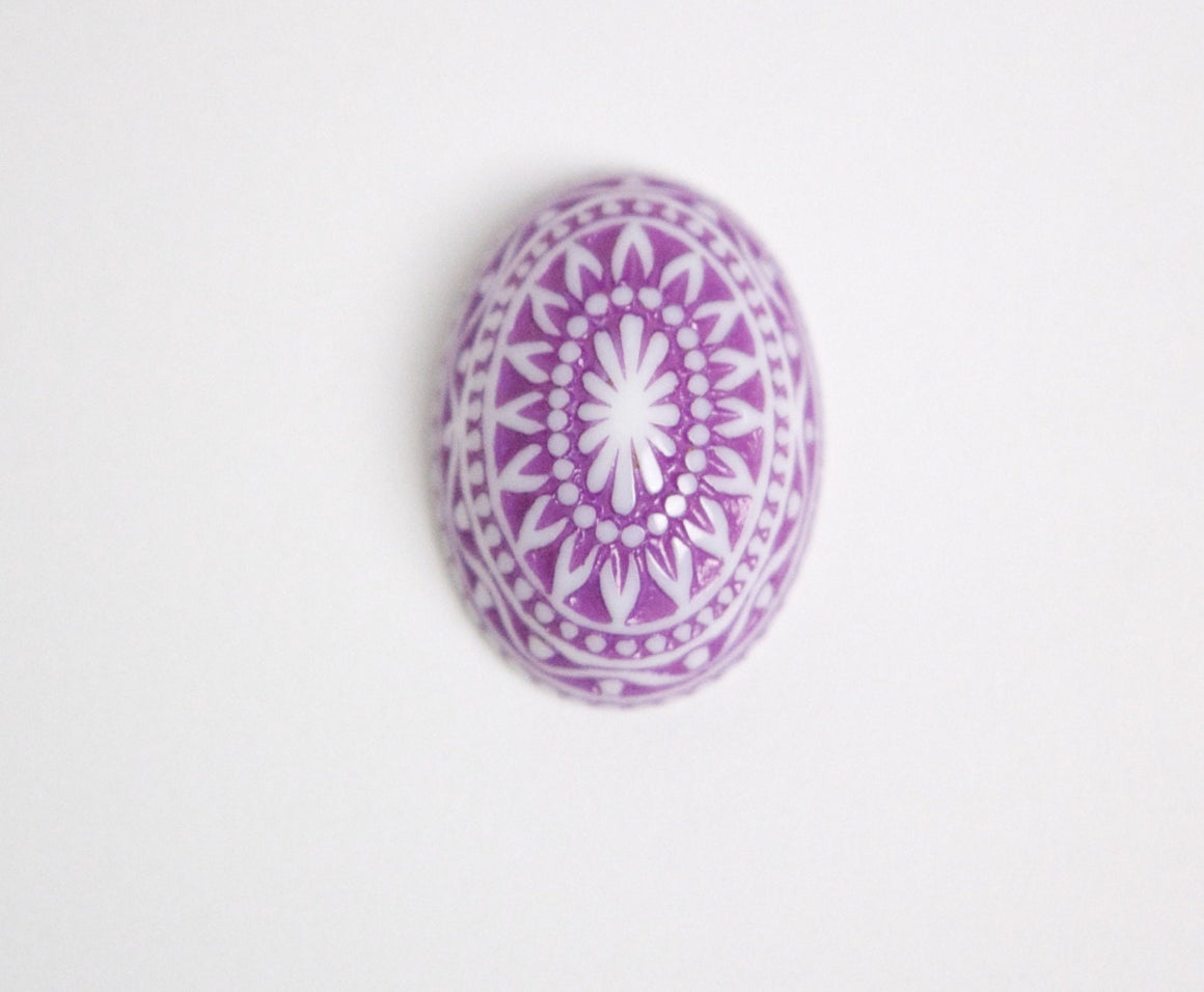 Vintage Etched Mosaic Purple and White Cabochons 25x18mm (2) cab715H
