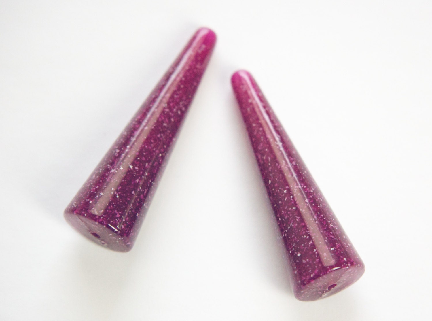 Vintage Purple with Sparkles Long Triangle Teardrop Acrylic Beads bds1000A