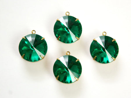 Vintage Emerald Rivoli Acrylic Stones 1 Loop Brass Settings 15mm (4) rnd006F