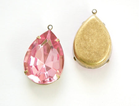 Vintage Faceted Rose Pink Acrylic Teardrop Stone 1 Loop Brass Ox Setting 25x18mm par012C