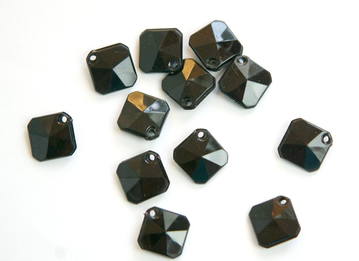 Vintage Acrylic Black Faceted Square Charms Pendant chr186B