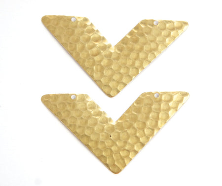 2 Hole Raw Brass Hammered V Connector Pendant (4) mtl390A
