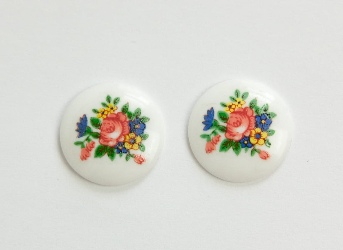 Vintage White with Blue Pink Flowers Glass Cabochon Japan 18mm cab208A