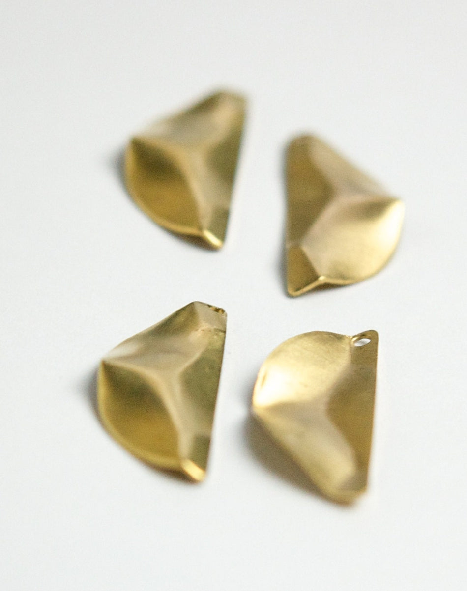 1 Hole Raw Brass Wrinkled Half Circle Crescent Left and Right (8) mtl392A