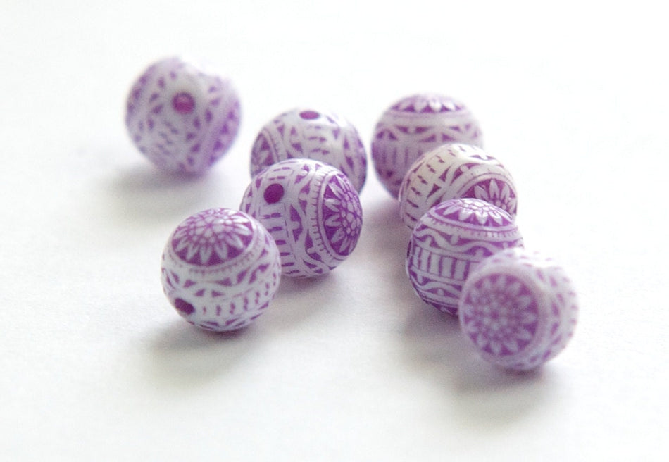 Vintage Purple and White Etched Mosaic Acrylic Beads 8mm bds014F