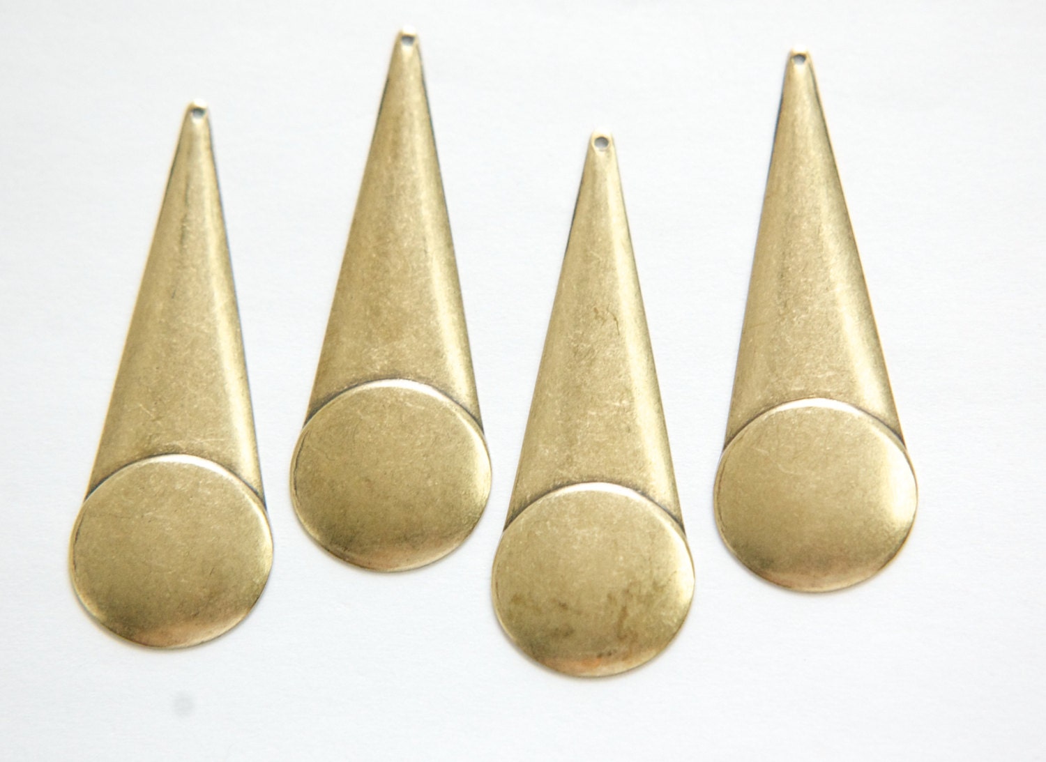 Long Brass Ox Geometric Circle Pendant Drop (4) mtl065Q
