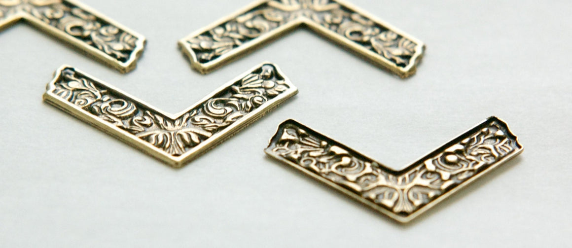 3 Hole Brass Ox Etched V Connector Pendant 34x27mm (4) mtl240A