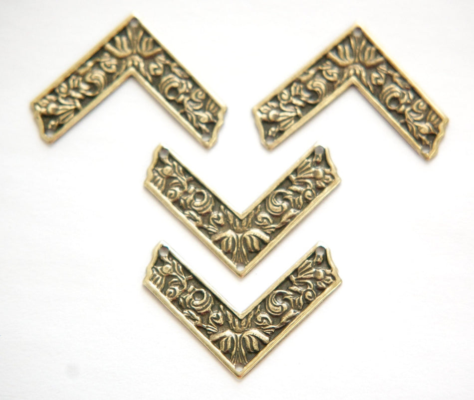 3 Hole Brass Ox Etched V Connector Pendant 34x27mm (4) mtl240A