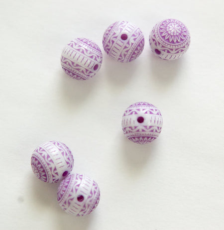 Vintage Purple and White Etched Mosaic Acrylic Beads 10mm (8) bds014K