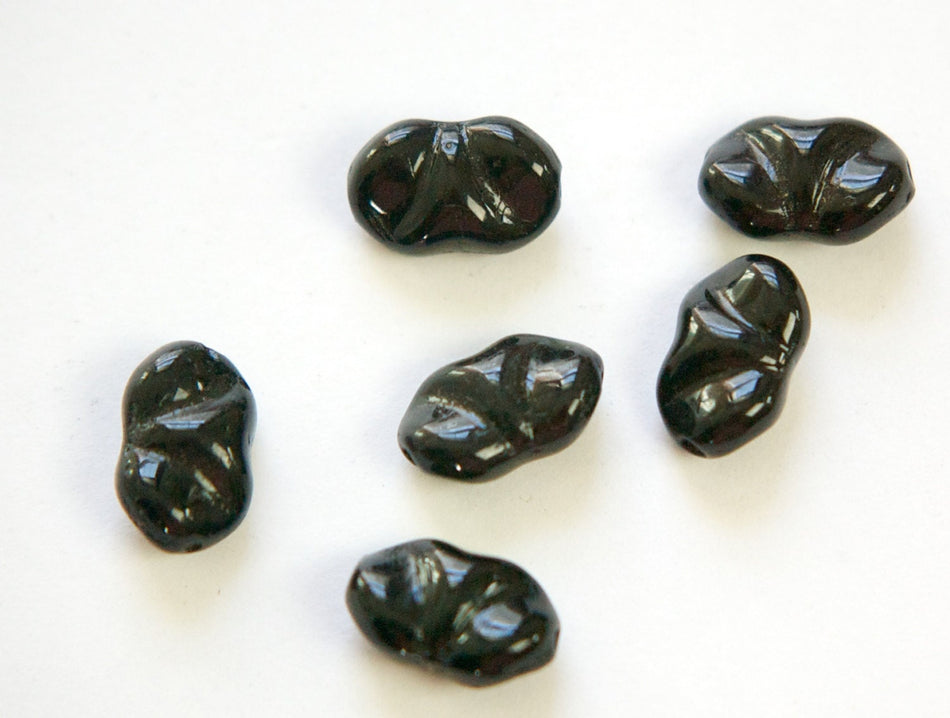 Vintage Oval Black Bow Like German Glass Beads grm046B