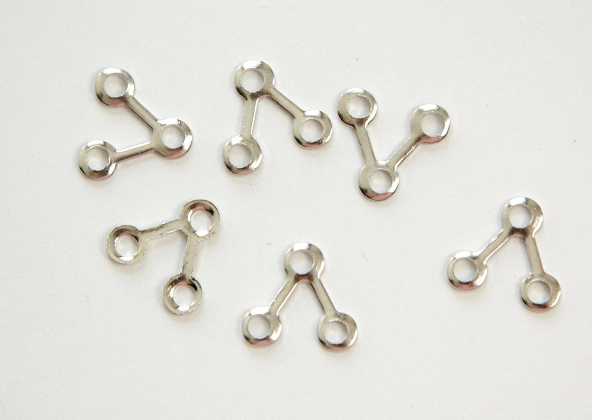 3 Loop Silver Plated Short V Shaped Connector Link (8) mtl125C