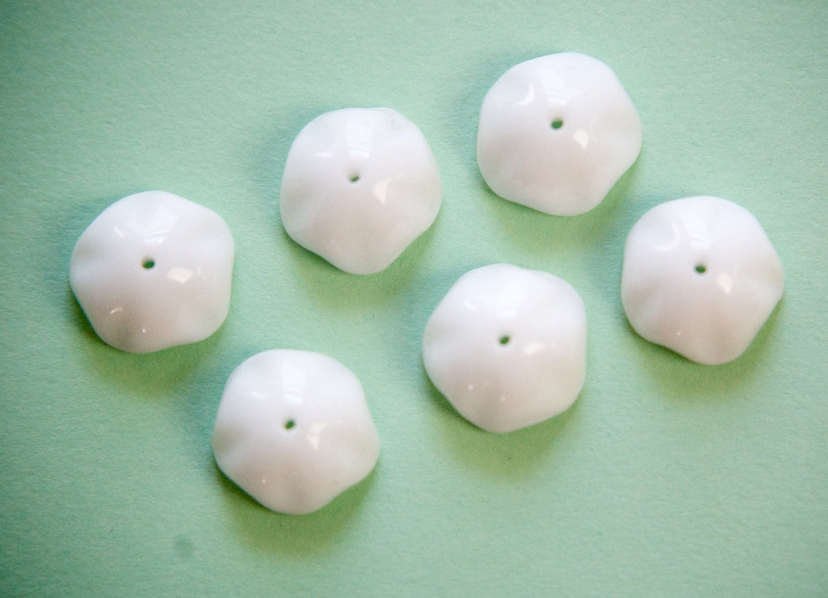 Vintage German Ruffled Scalloped White Glass Bead Caps 10mm (6) grm055B