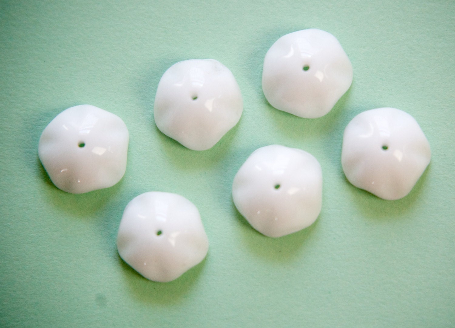 Vintage German Ruffled Scalloped White Glass Bead Caps 10mm (6) grm055B