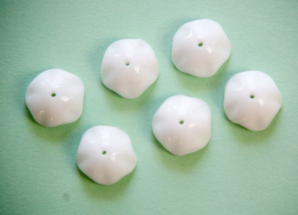 Vintage German Ruffled Scalloped White Glass Bead Caps 10mm (6) grm055B