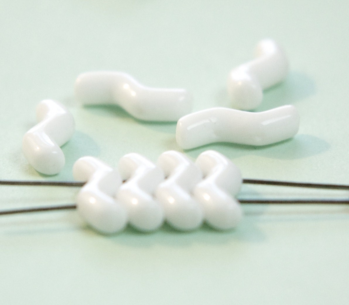 Vintage Opaque White 2 Hole ZigZag Z German Glass Beads LG (8) grm057A