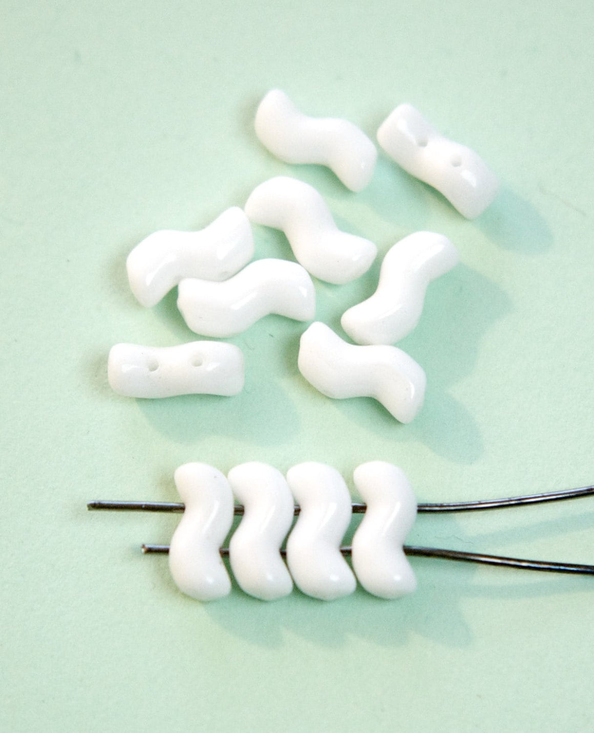 Vintage Opaque White 2 Hole ZigZag Z German Glass Beads SM (12) grm057C