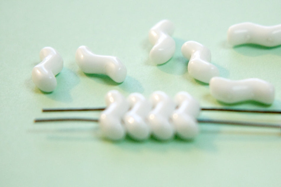 Vintage Opaque White 2 Hole ZigZag Z German Glass Beads MD (10) grm057B